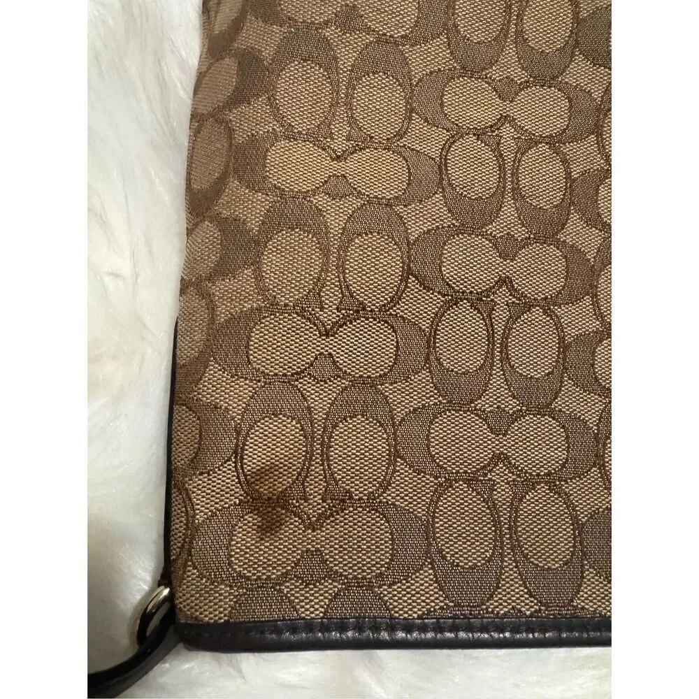 Coach signature crossbody